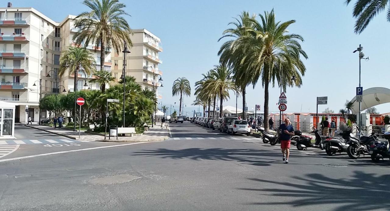 Vr Albengaアパートメント エクステリア 写真